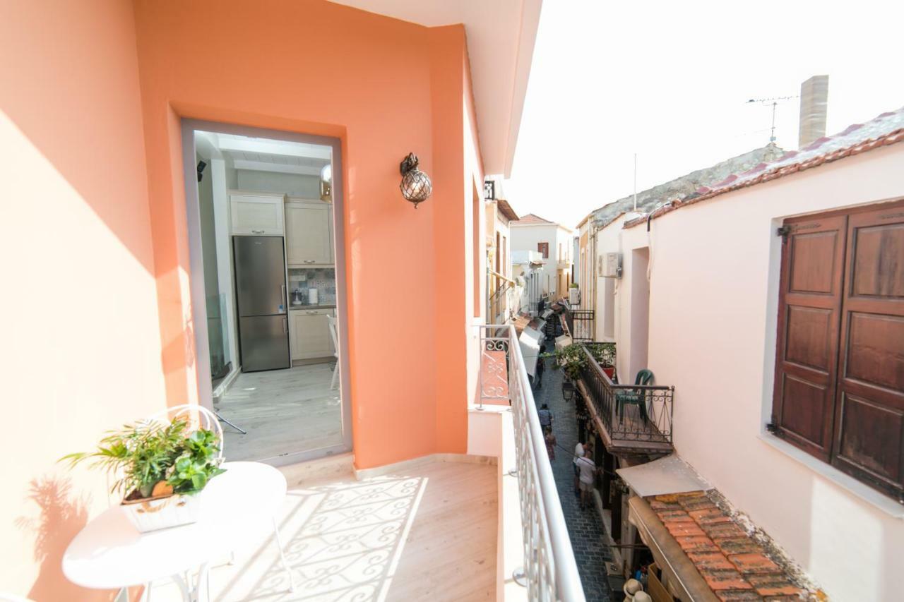Jacuzzi Suite In The Heart Of Oldtown Ретимно Екстериор снимка