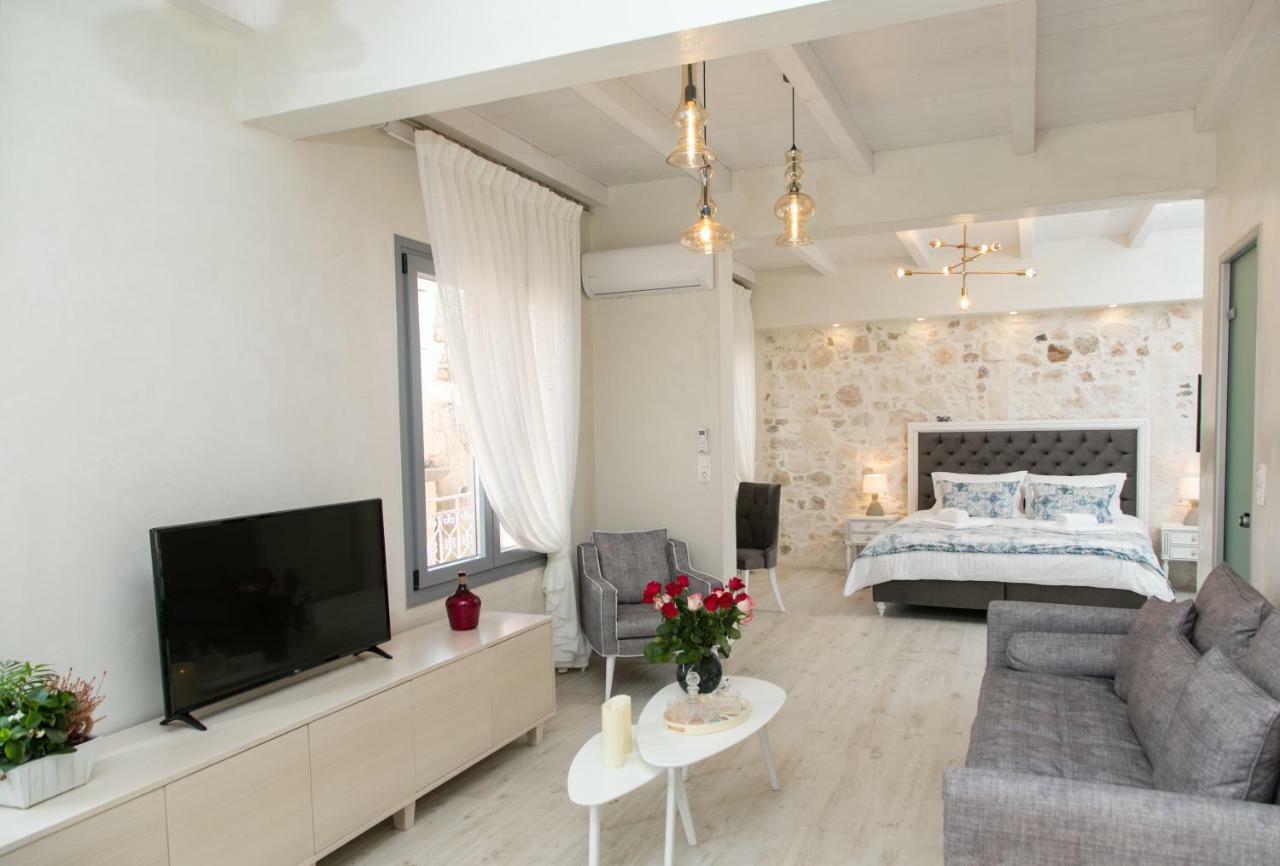 Jacuzzi Suite In The Heart Of Oldtown Ретимно Екстериор снимка