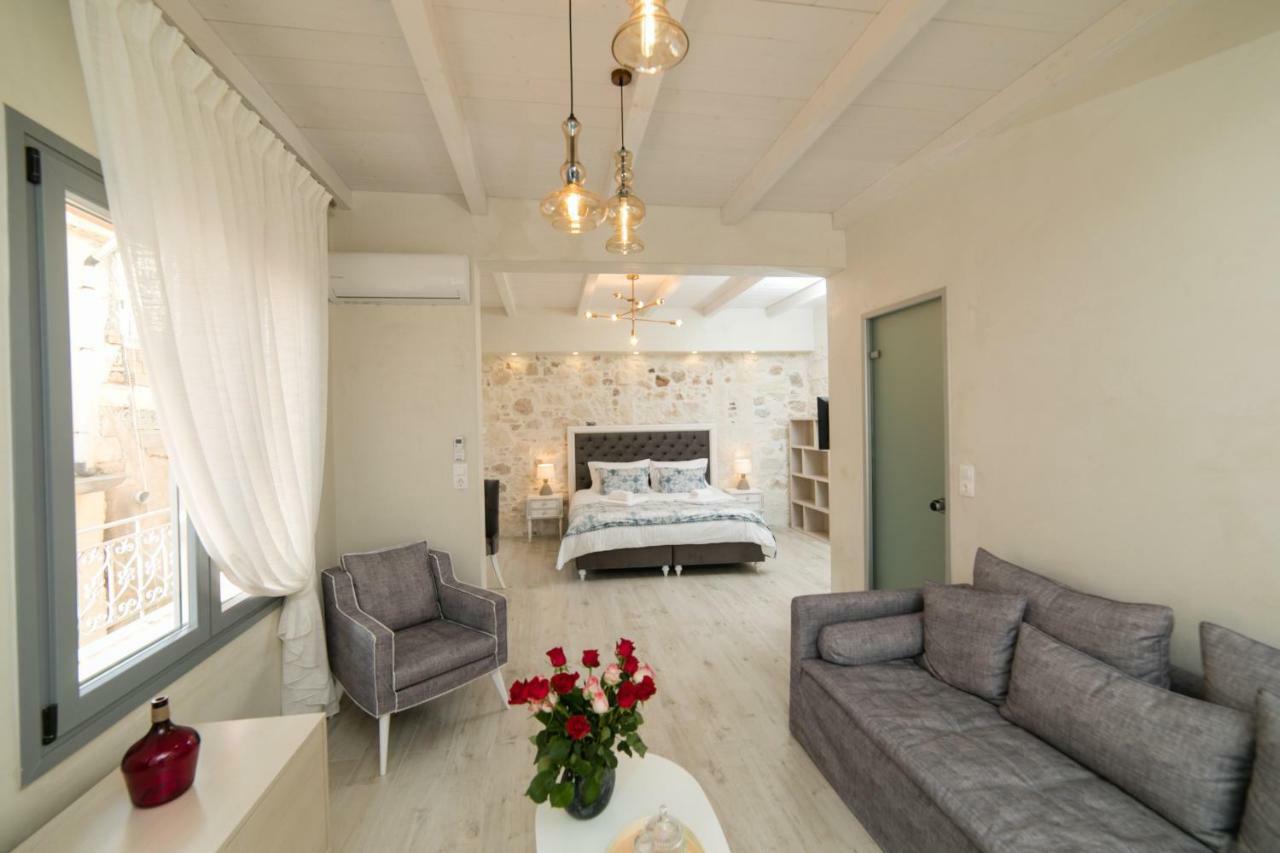 Jacuzzi Suite In The Heart Of Oldtown Ретимно Екстериор снимка