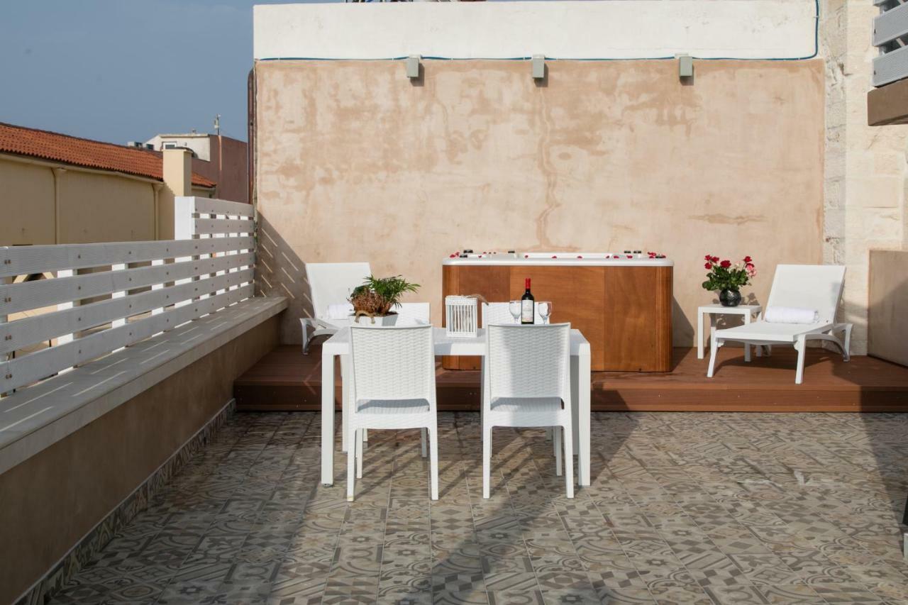Jacuzzi Suite In The Heart Of Oldtown Ретимно Екстериор снимка