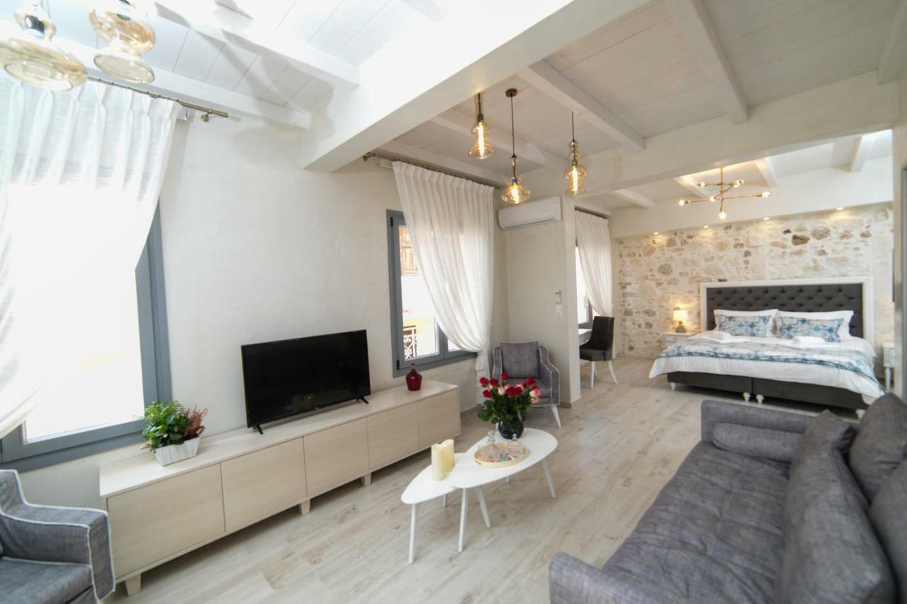 Jacuzzi Suite In The Heart Of Oldtown Ретимно Екстериор снимка