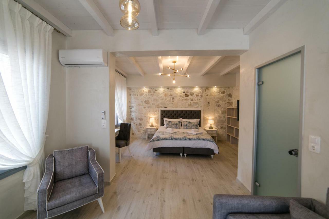 Jacuzzi Suite In The Heart Of Oldtown Ретимно Екстериор снимка